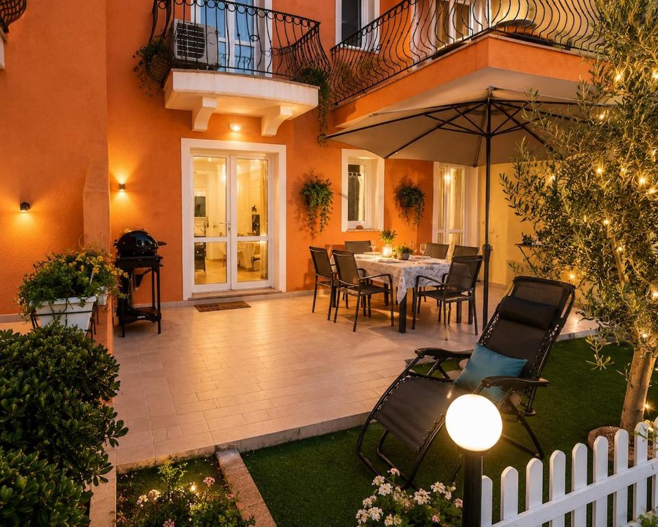 Patio e giardino, La Maddalena Blu House Garden & Comfort